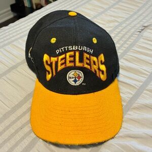 Vintage Pittsburgh Steelers NFL SnapBack two tone Black & Yellow Hat